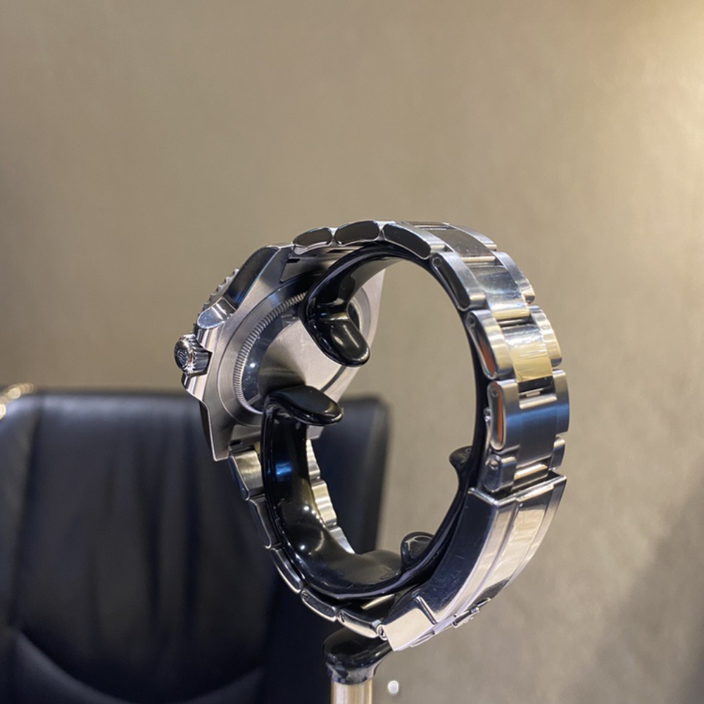 GTM  Ro. Wayne Master 116610lv 40mm Steel